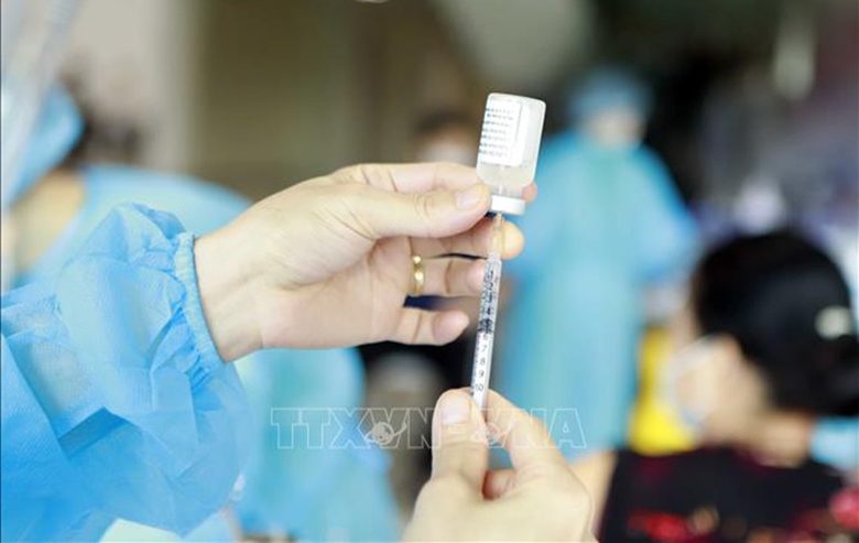 Ho Chi Minh-Ville plus de 50 000 personnes ont reçu une 4e dose de vaccin contre le COVID-19